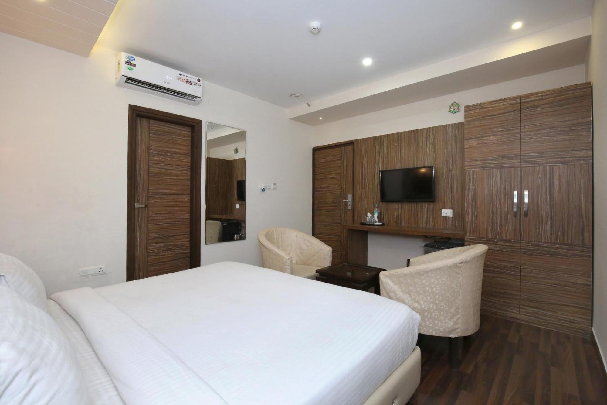 Super Hotel O Tricity Relax Inn Zirakpur Exterior photo